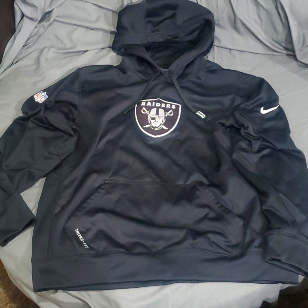 Nike x Raiders hoodie therma-fit Size XL